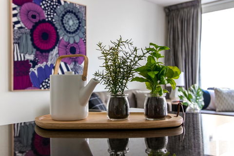 Stunning, Central Huge CBD Pad, Free WiFi, Netflix - Accommodation Gold Coast 2