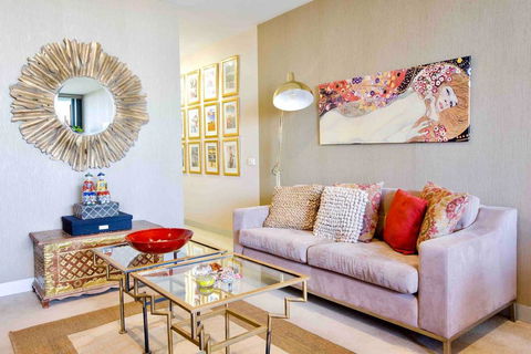 Stylish 1 Bedroom Apartment Amazing City Views - Accommodation Gold Coast 0