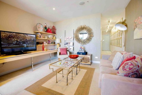 Stylish 1 Bedroom Apartment Amazing City Views - Accommodation Gold Coast 2