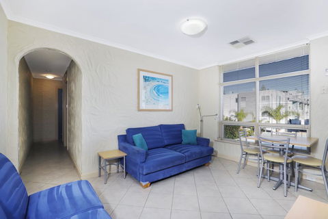 Stylish Comfortable 2 Bdrm Glenelg North - Accommodation Gold Coast 2