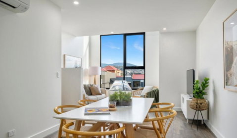 Stylish Townhouse - Accommodation Gold Coast 0