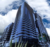 Stylist 2 Bedrooms Apartment with Pool/GYM/Parking - Accommodation Gold Coast