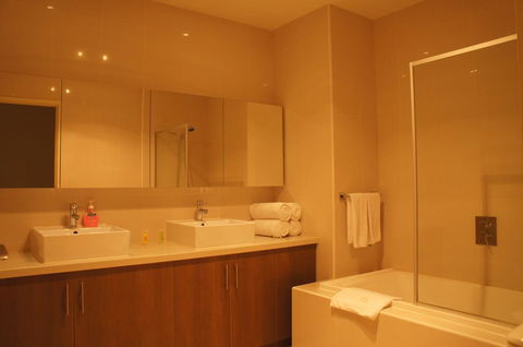 Summer Inn Holiday Apartments - Gold Coast 4U 3