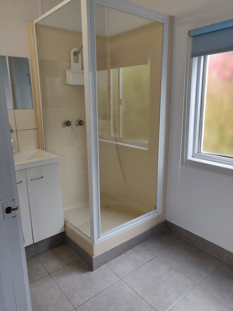 Summers Rest Units - Gold Coast 4U 3