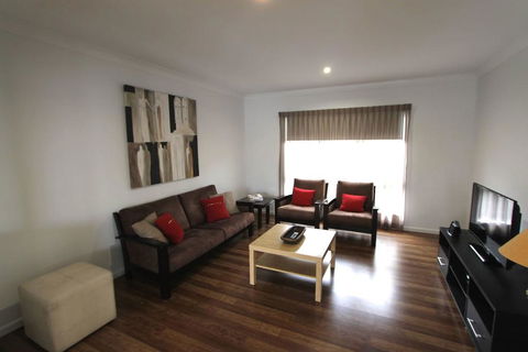 Summersalt Beach House - Accommodation Gold Coast 0