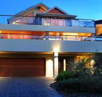 Sundecks - Accommodation Gold Coast