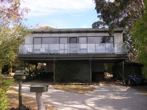 Sunningdale Beach House 16 - Accommodation Gold Coast 0