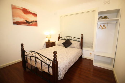 Sunny House - Melbourne Airport Home - Accommodation Gold Coast 2
