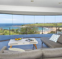 Sunrise Over Easts 2 - ocean views walk to beach - Gold Coast 4U