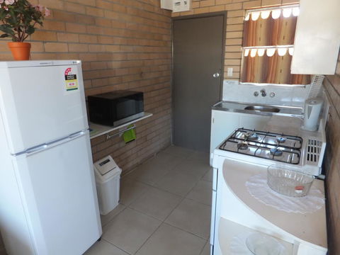 Sunrise Units - Accommodation Gold Coast 3