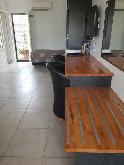 Sunseeker Motel - Accommodation Gold Coast 1