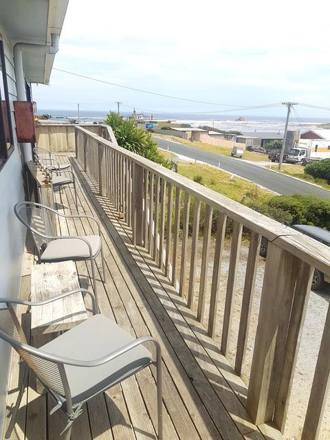 Sunset Holiday Villas - Accommodation Gold Coast 3