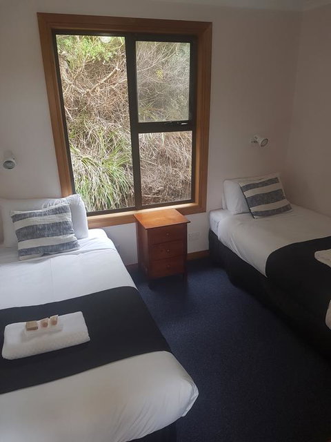 Sunset Holiday Villas - Accommodation Gold Coast 2