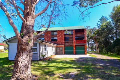 Sunset Lodge - Gold Coast 4U 1