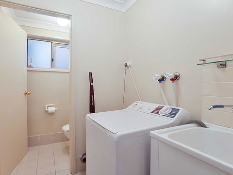 Sunset On Birubi' - Pet Friendly, Air Con, Water Views, WIFI And Outdoor Spa - Gold Coast 4U 2