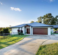 Sunset Retreat Airlie Beach Rural Getaway - Accommodation Gold Coast