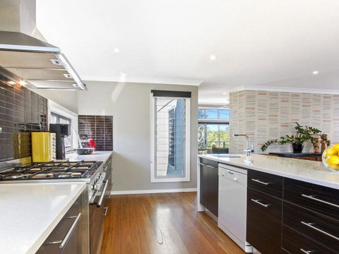 Sunshine Beach House-25 Metre Walk To The Beach - Accommodation Gold Coast 1