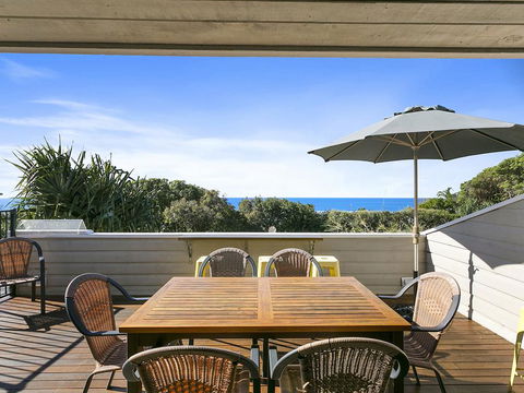 Sunshine Beach Serenity And Pet Friendly ! 9 Seaview Terrace, Sunshine Beach, QLD 4567 - Accommodation Gold Coast 0
