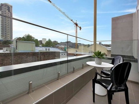 Sunshine City Loft! - 1 Gold Coast 2