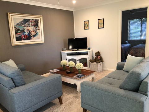 Sunshine Coast Tropical Getaway - Gold Coast 4U 0