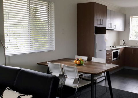 Superb 2 BR Apartment Minutes To CBD- Cen8 - Gold Coast 4U 1