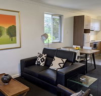 Superb 2 BR Apartment Minutes to CBD- Cen8 - Gold Coast 4U