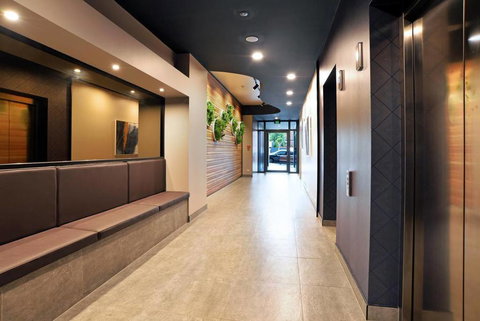 Superb 2BR APT FREE Car Park Great Location - Accommodation Gold Coast 3