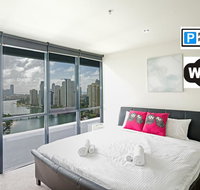 Superb Surfers Paradise Apartment - Top Location