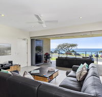 Surf 101 on Cabarita Beach - Gold Coast 4U