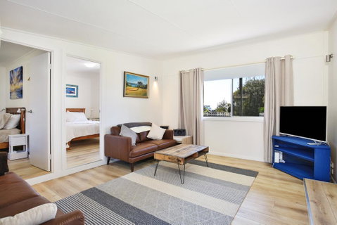 Surf Shack - Pet Friendly - 1 Min Walk To Beach - Accommodation Gold Coast 2