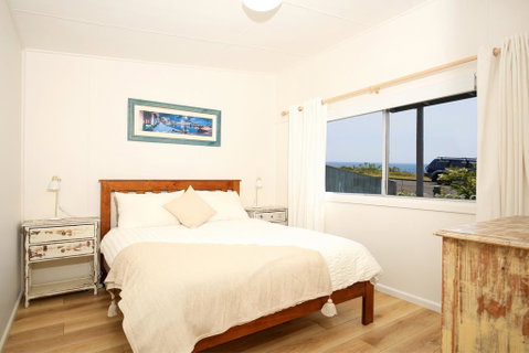 Surf Shack - Pet Friendly - 1 Min Walk To Beach - Accommodation Gold Coast 3