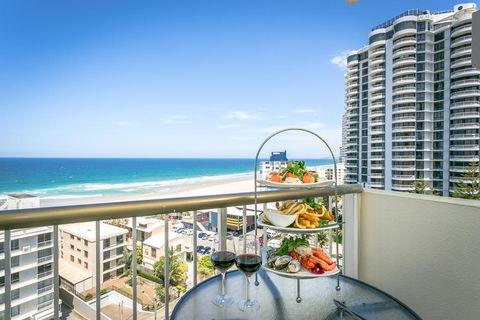 Surfers Beachside Holiday Apartments - Accommodation Gold Coast 0