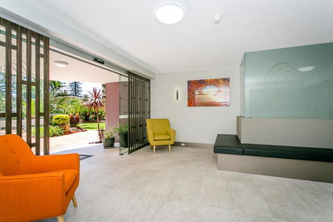 Surfers Beachside Holiday Apartments - Accommodation Gold Coast 2