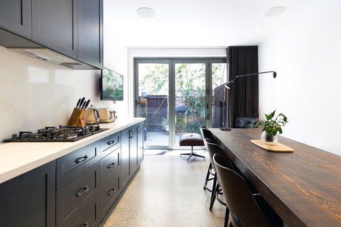Surfside Luxury In The Heart Of Manly - Gold Coast 4U 1