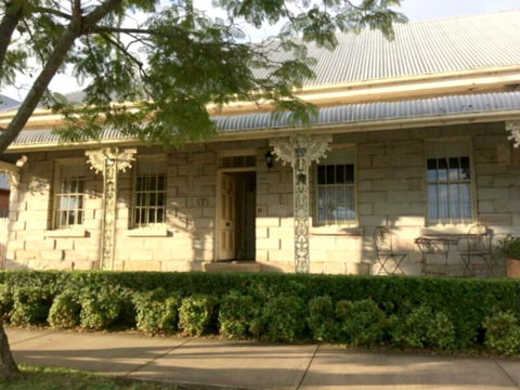 Surgeon's Cottage - Accommodation Gold Coast 0