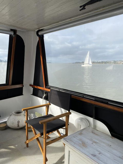 Swamp Fox Luxury 2BR Dutch Barge - Accommodation Gold Coast 3