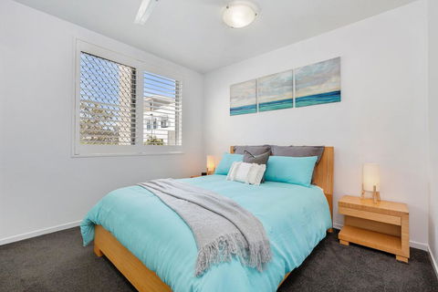 SWIM UP DRIFT APARTMENT 12 South - Gold Coast 4U 3