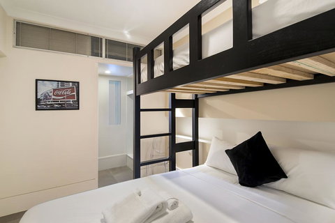 Sydney Boutique Hotel - 1 Gold Coast 1