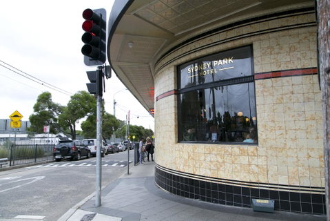 Sydney Park Hotel - Accommodation Gold Coast 1