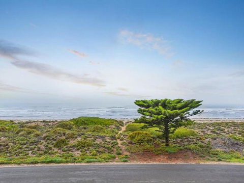 Tahren Beachfront Shack - Accommodation Gold Coast 3