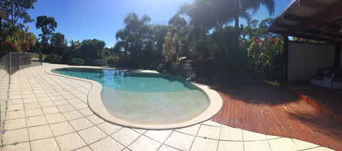 TAKURA HEIGHTS Modern Country Apartment With Pool Access - Accommodation Gold Coast 1