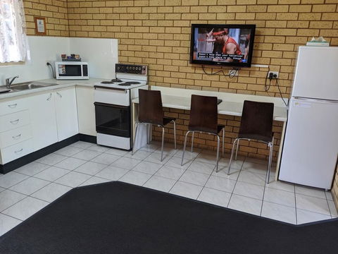 Tallarook Motor Inn - Gold Coast 4U 2