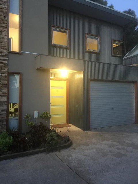 Tangles - Accommodation Gold Coast 0