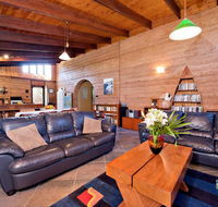 Tea Tree - Gold Coast 4U