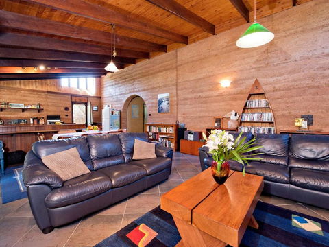 Tea Tree - Accommodation Gold Coast 0