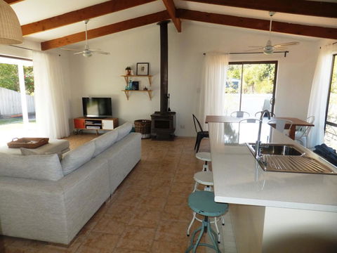 TERRIFIC ON TAMARA CRESCENT - Accommodation Gold Coast 2