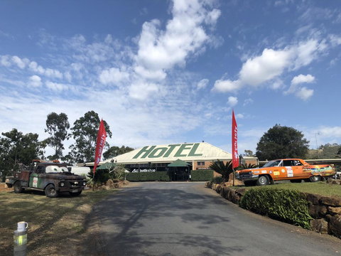 The Advancetown Hotel - Accommodation Gold Coast 2