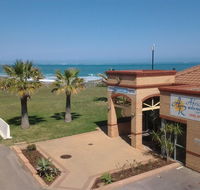 The African Reef - Gold Coast 4U
