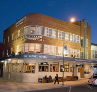 The Alpine Hotel - Accommodation Gold Coast