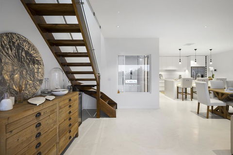 The Aston - Accommodation Gold Coast 2